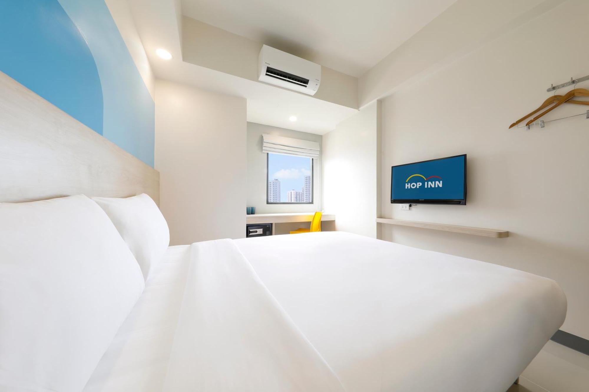 Hop Inn Hotel Iloilo Экстерьер фото